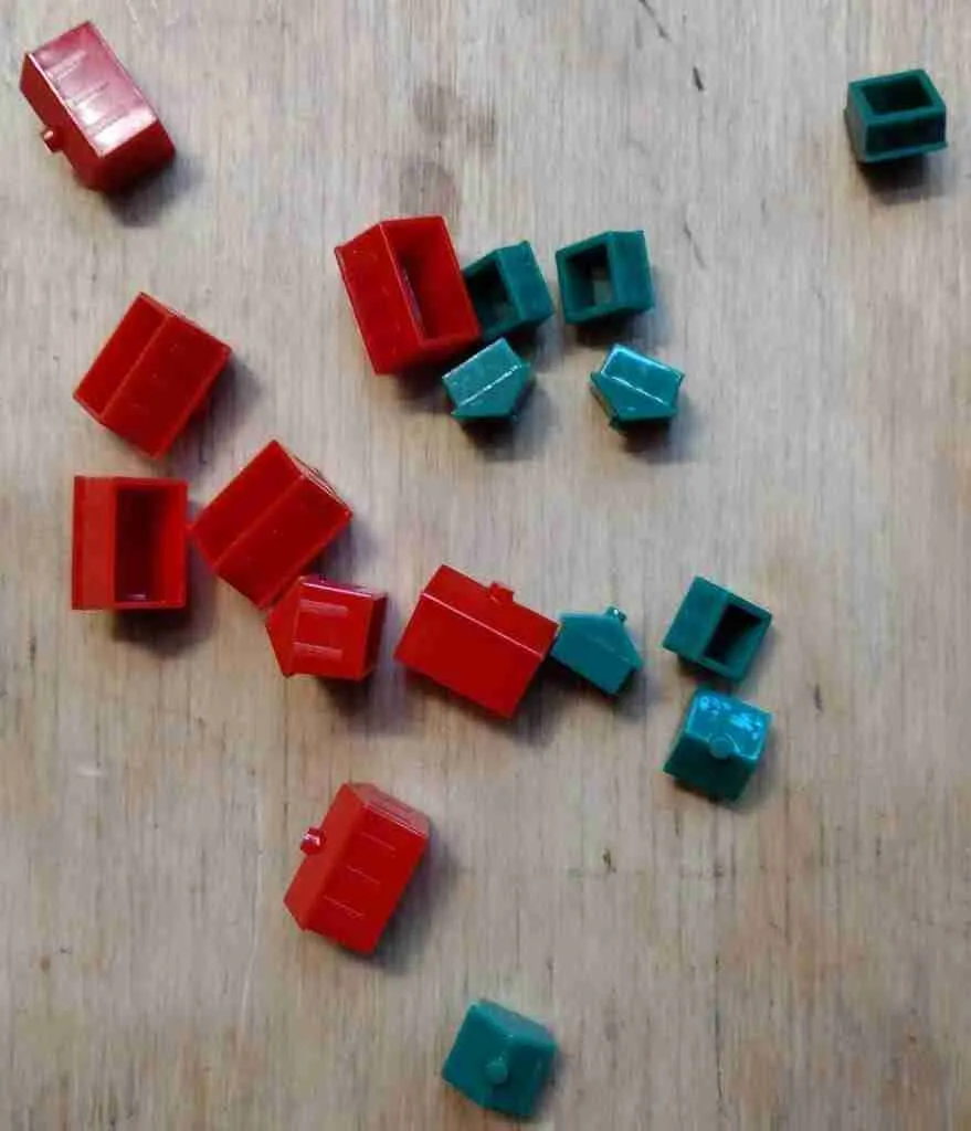 Monopoly houses and hotels